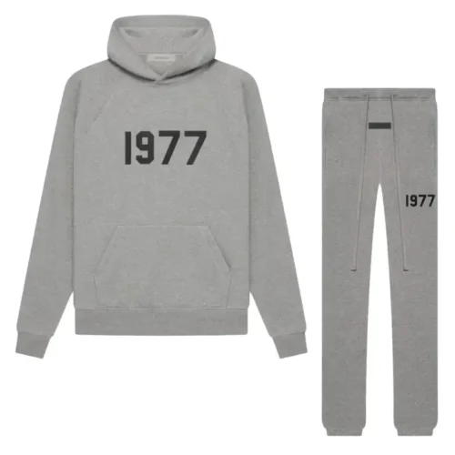 Fear of God Essentials “1977” Trainingspak – Dark Oatmeal